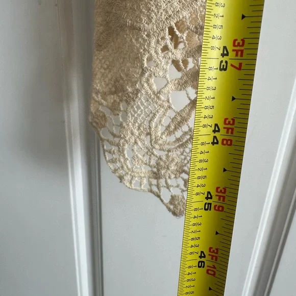 Women’s plus size beautiful lace vest. 4X/5X brand new never worn. - Picture 7 of 14